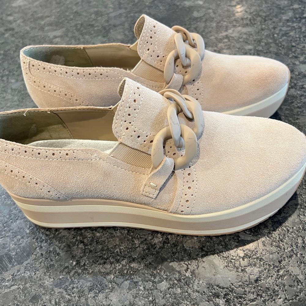 Dolce Vita Jhenee Sneaker